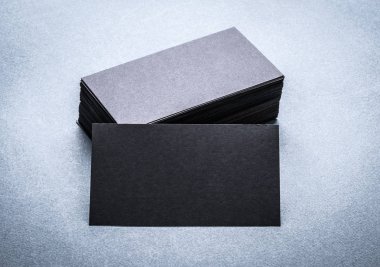 Siyah kağıt kartvizit şablonu