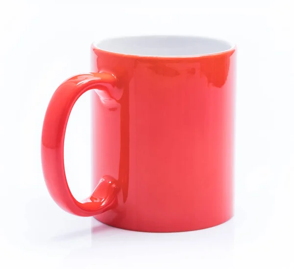 Taza roja sobre blanco —  Fotos de Stock