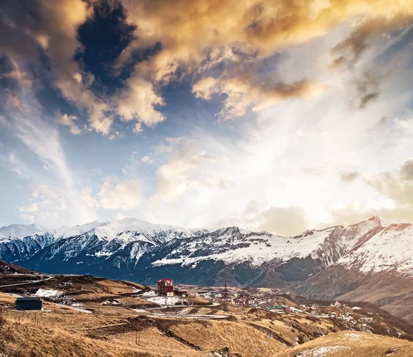 Prachtige bergen in Georgië — Stockfoto