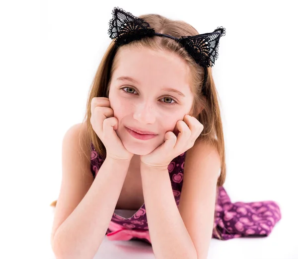Carino teen ragazza indossando nero gatto orecchie — Foto Stock
