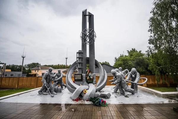 Monumento aos liquidatários de Chernobyl — Fotografia de Stock