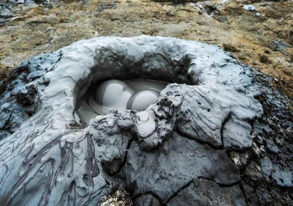 Mud volcanoes of Gobustan — Stock Photo, Image