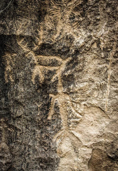 Prehistoric rock carving petroglyphs in Gobustan — Stock Photo, Image