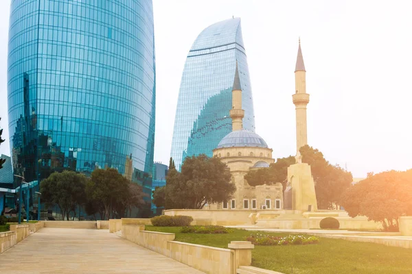 Mrakodrap flame towers v Baku, Ázerbájdžán — Stock fotografie