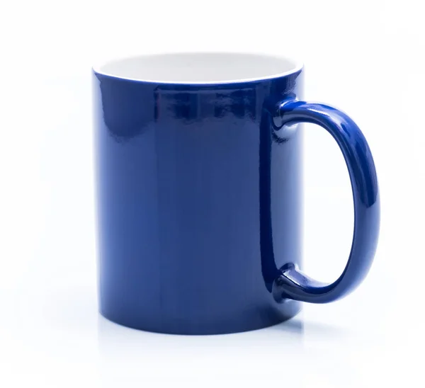 Rote Tasse auf weiß — Stockfoto