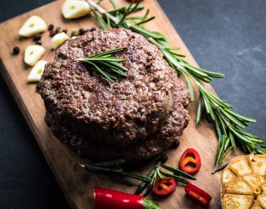 Lezzetli sığır eti Burger Üstten Görünüm