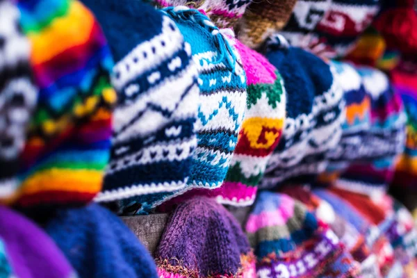 В'язані шапочки на Непальська відкритий ринок, Закри — стокове фото
