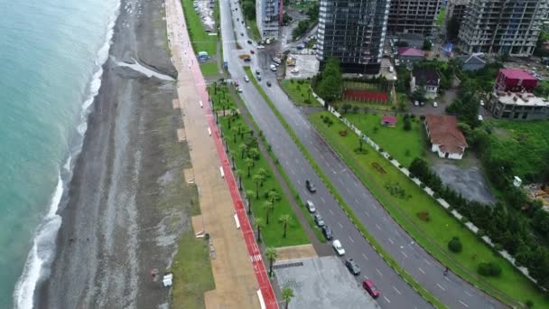 Widok z lotu ptaka Batumi w deszczowy dzień 4k strzał — Wideo stockowe