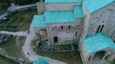 Mestia Aziz Nikolaos Kilisesi