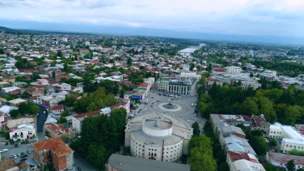 Εναέρια άποψη σχετικά με το κέντρο της πόλης του Κουτάισι — Αρχείο Βίντεο