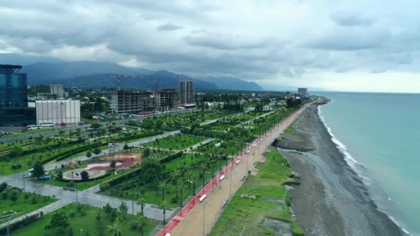 Letecký pohled na Batumi na deštivý den — Stock video