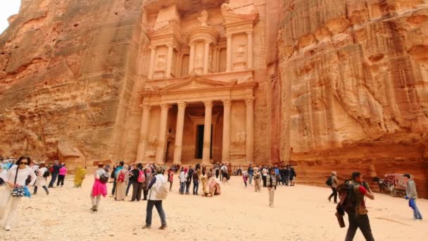 Forntida tempel i Petra, Jordanien — Stockvideo