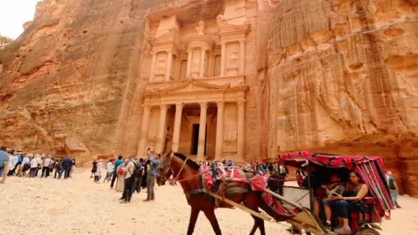 Antiguo templo en Petra, Jordania — Vídeos de Stock