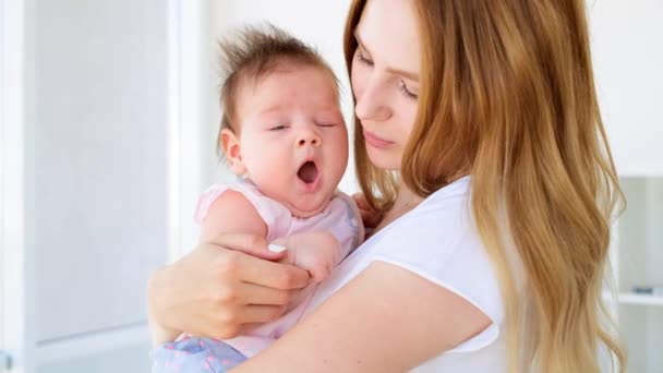 Cute baby yawning — Stock Video