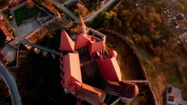 Castillo de Corvin en Hunedoara — Vídeo de stock