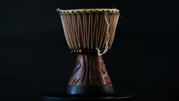 Етнічні африканських барабан — стокове відео