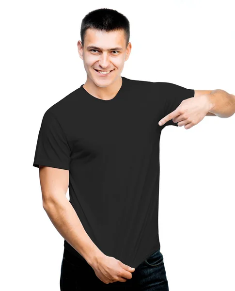 Jovem homem em t-shirt preta — Fotografia de Stock