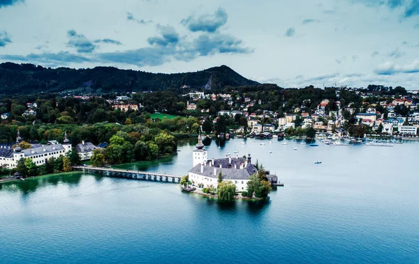 Aerial view of Gmunden Schloss lake in Austria — Stock Photo, Image