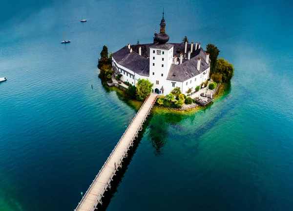 Vue aérienne du lac Gmunden Schloss en Autriche — Photo