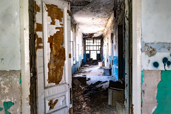 Aged corridor of old asylum — Stock Photo, Image