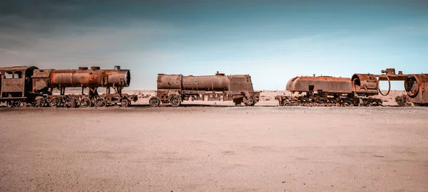 Rezavé parní lokomotivy v Bolívii — Stock fotografie