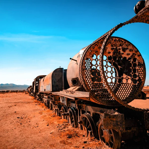Rezavé parní lokomotivy v Bolívii — Stock fotografie