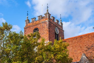 Pangbourne, Berkshire, İngiltere. 29 Ekim 2011 St. James Daha Az Kilise Kulesi