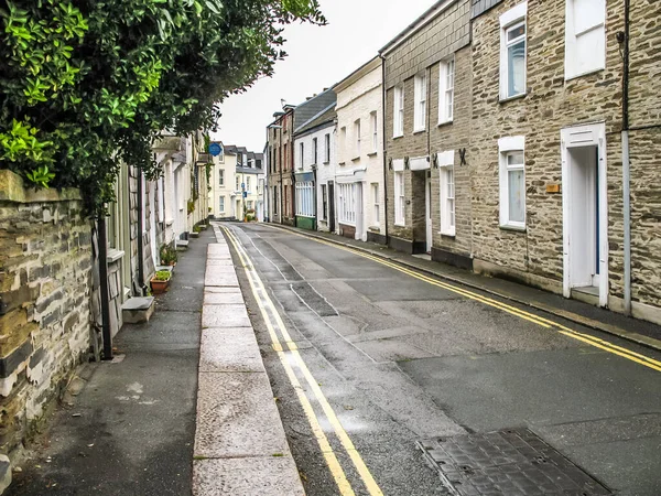 Calle estrecha en Padstow Cornwall Inglaterra. No hay gente — Foto de Stock