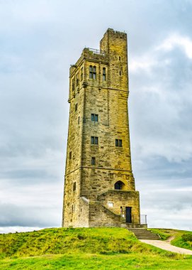 Huddersfield, Batı Yorkshire, İngiltere 20 Eylül 2107: Victoria Tower Castle Hill.