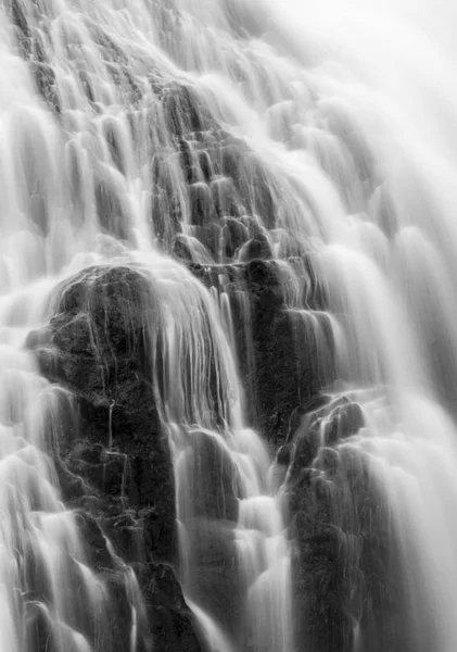 Abstrakte Wasserfall Nahaufnahme Langzeitbelichtung — Stockfoto