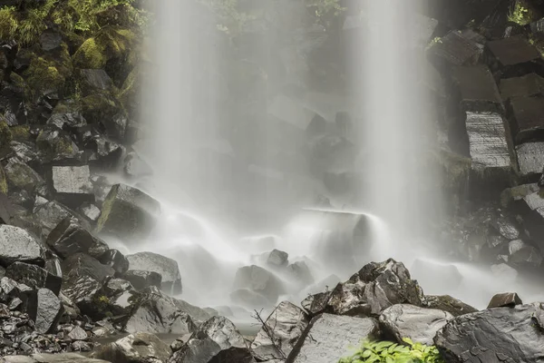 Водопад в длину — стоковое фото