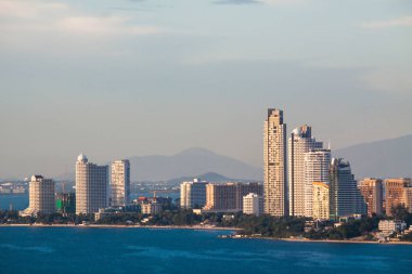 Pattaya körfezinin akşam