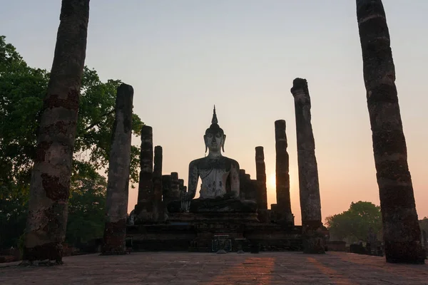 A estátua de buddha — Fotografia de Stock