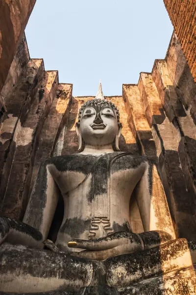 La estatua de Buda —  Fotos de Stock