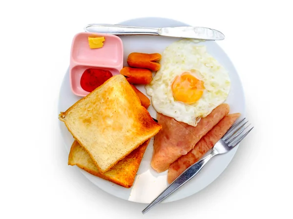 Жареное яйцо и хлеб — стоковое фото