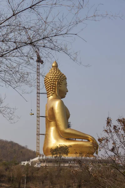 Golden Buddha in Lopburi Province — Stock Photo, Image