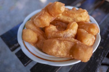 derin yağda kızartılmış hamur sopa