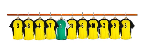 Жовті та чорні футбольні сорочки — стокове фото