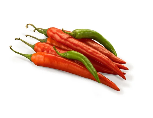 Βιολογικά, κόκκινες και πράσινες καυτερές πιπεριές — Φωτογραφία Αρχείου