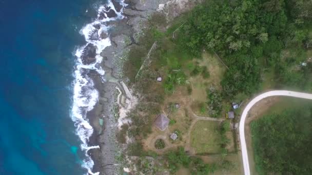 Bali Indonesien Wilder Strand Meer Von Oben Luftaufnahme Der Meeresküste — Stockvideo