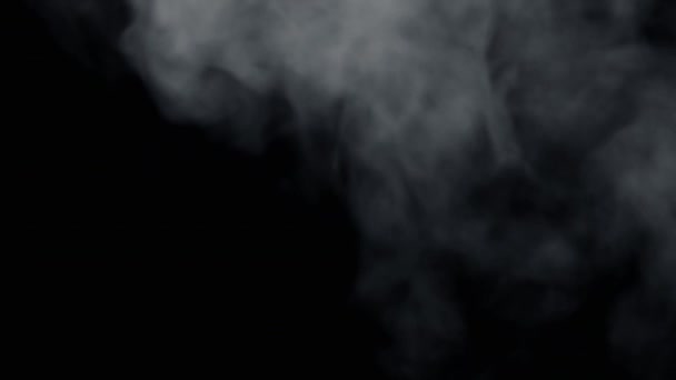Vuur rook van zwarte achtergrond — Stockvideo
