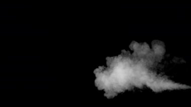 Siyah arka plan üzerine beyaz su buharı