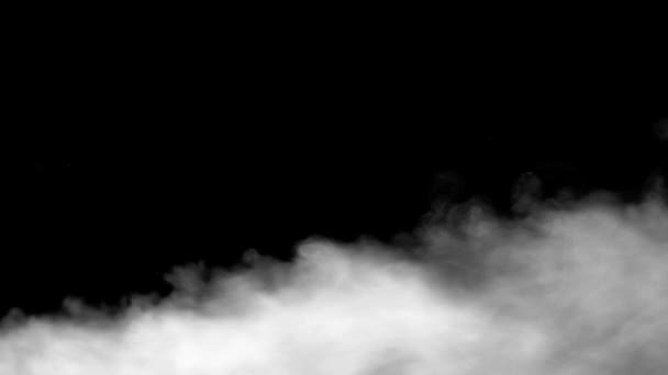 Vapeur d'eau blanche sur fond noir 