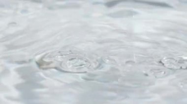 Su dereotu tarafından rahatsız