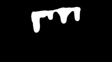 Siyah ekran arka plan üzerinde beyaz mürekkep damlama