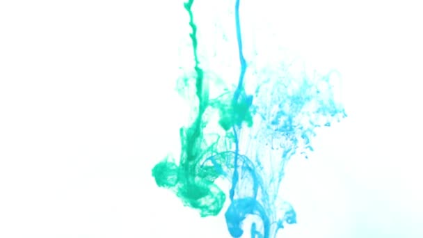 Бірюзові і блакитні чорнила у воді — стокове відео