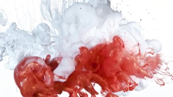 Inchiostro in oro bianco e rosso in acqua — Video Stock