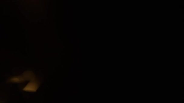 Fluxo Mágico Brilhante de Centelhas no Escuro — Vídeo de Stock