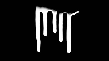 Siyah ekran arka plan üzerinde beyaz mürekkep damlama