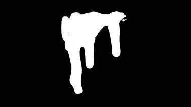 Siyah ekran arka plan üzerinde beyaz mürekkep damlama